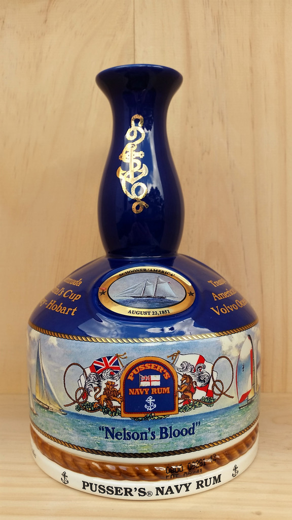 Pussers Rum Yachting Decanter (1)