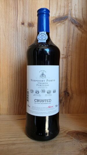 Niepoort Crusted Port 75cl bottle - traditional unfiltered Douro Port from Portugal