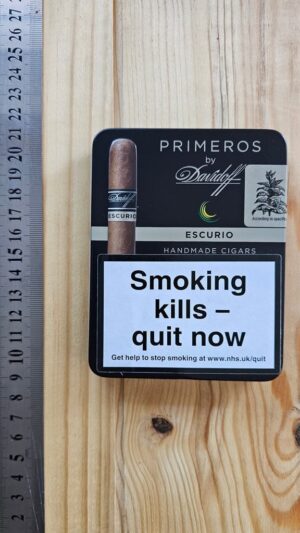 Davidoff Primeros Escurio Cigar- Tin of 6 Cigars