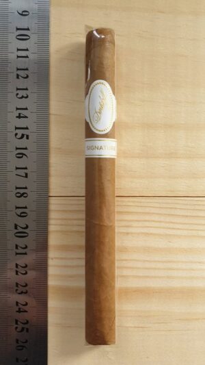 Davidoff Signature No 2 Cigar - 1 Single Cigar