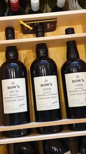 Dows Quinta da Senhora da Ribeira Tasting Set 3 x 75cl (2)