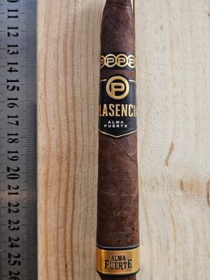Plasencia Alma Fuerte Generation V Salamon - 1 Single Cigar (1)