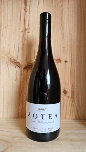 Seifried Estate Aotea Pinot Noir