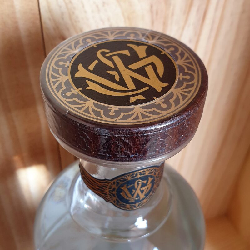 Winchester Distillery 'Round Table' Dry Gin 44% - Image 4