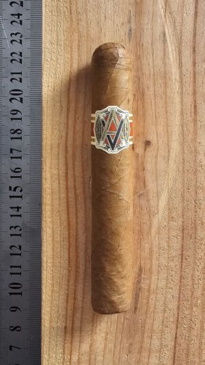 AVO XO Intermezzo Robusto - 1 Single Cigar (2)