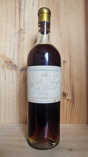 Château d'Yquem 1945, Sauternes 1er Cru Supérieur 75cl wine bottle