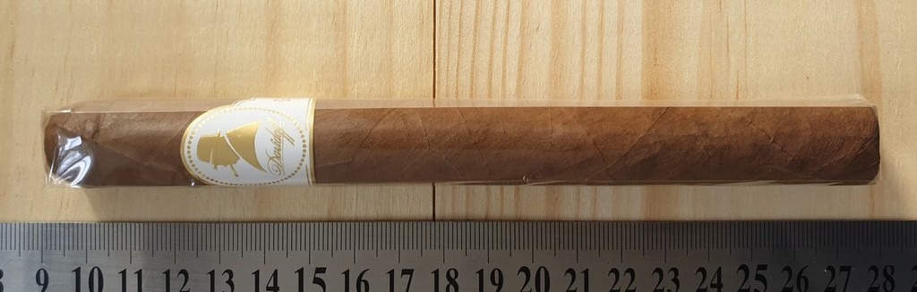 Davidoff Winston Churchill Aristocrat Churchill Cigar at Fareham Wine Cellar, High Street, Fareham Hampshire